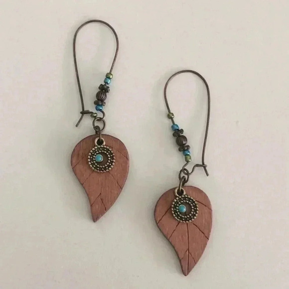Wood Turquoise Copper Filigree Beaded Earrings NWT - Picture 2 of 3